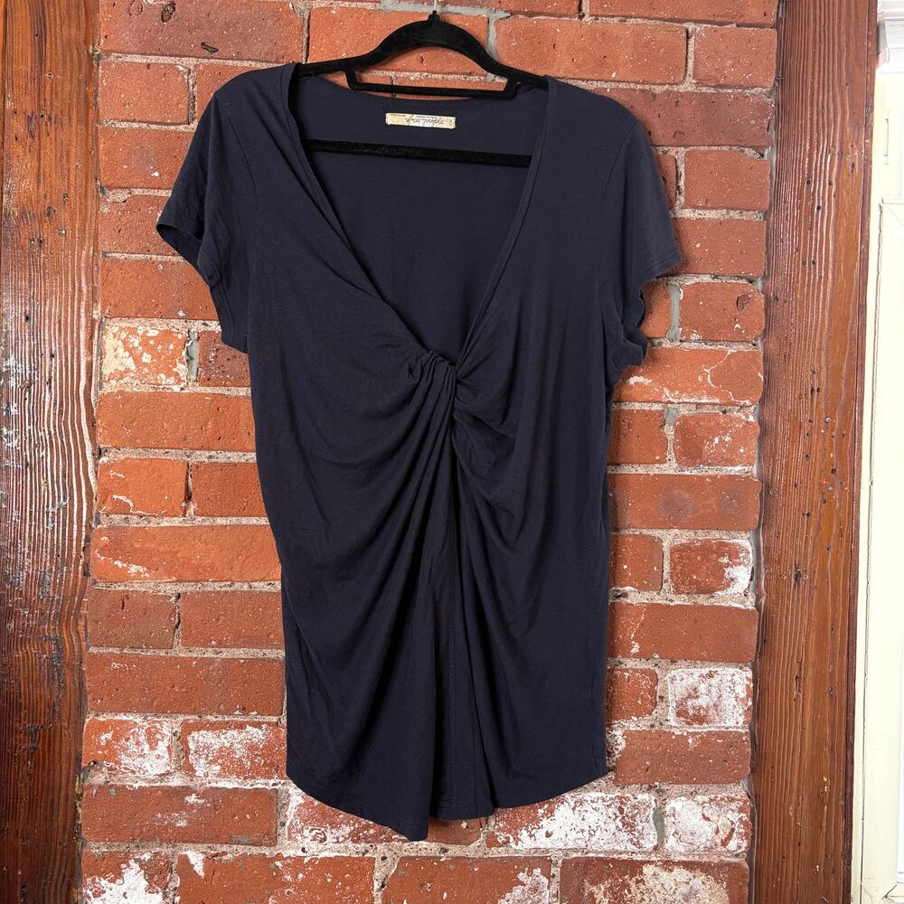 Free People Twist Front V Neck Top in Navy Sz L Super Soft